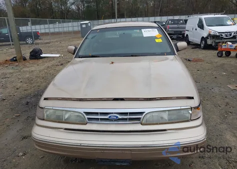 1996 Ford Crown Victoria Police Interceptor из США, поврежденный, VIN 2FALP71W9TX187092
